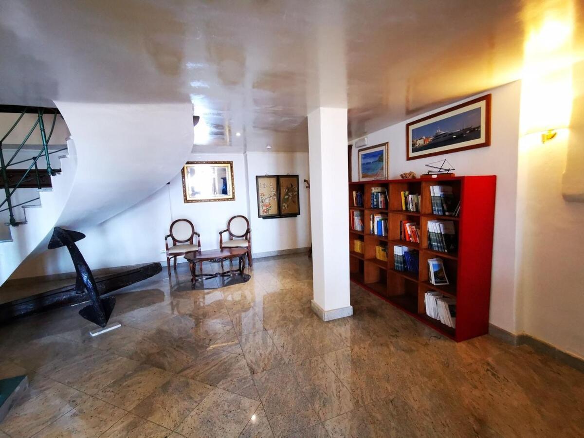 Hotel Hieracon كارلوفورتي المظهر الخارجي الصورة