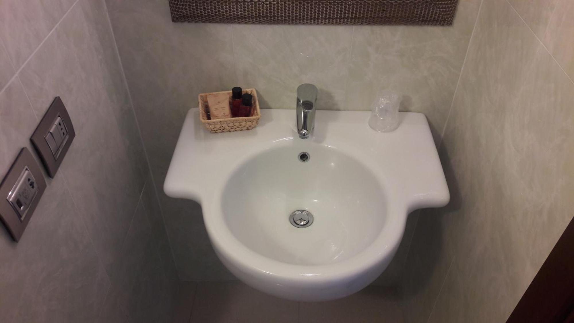 Hotel Hieracon كارلوفورتي المظهر الخارجي الصورة